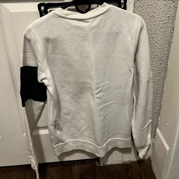 Nike sweater - Picture 2 of 3